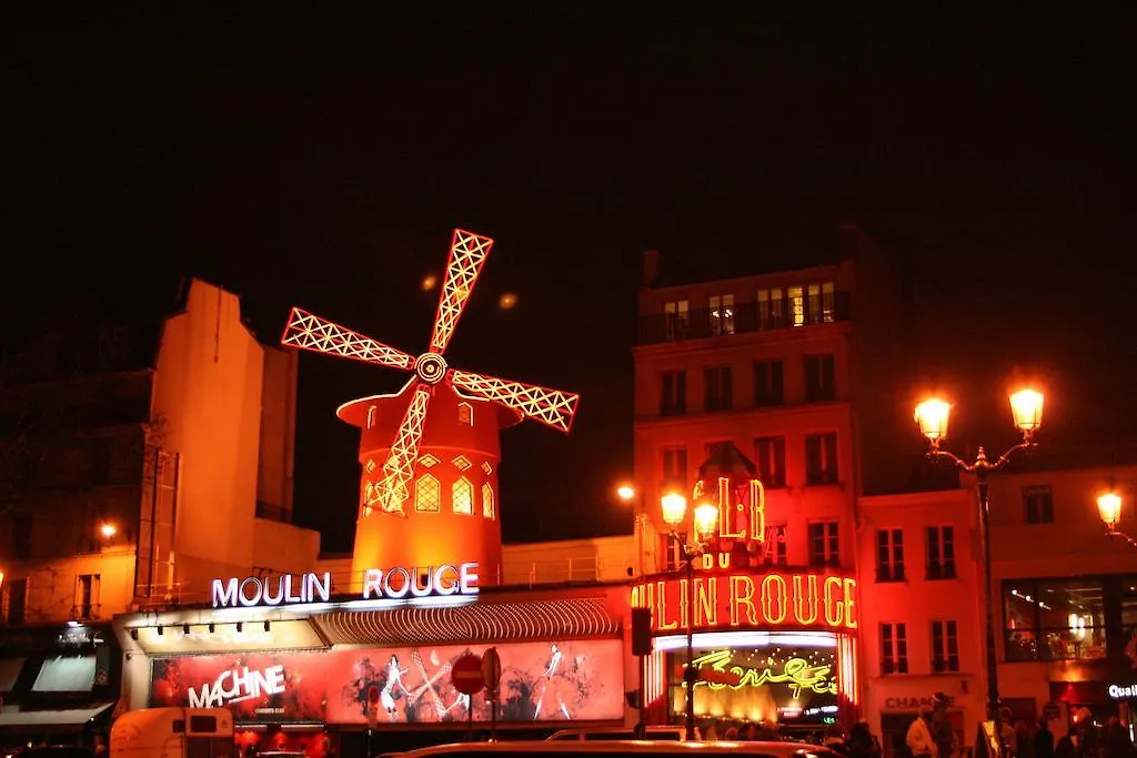 Les Appartements Du Moulin Rouge Paris France